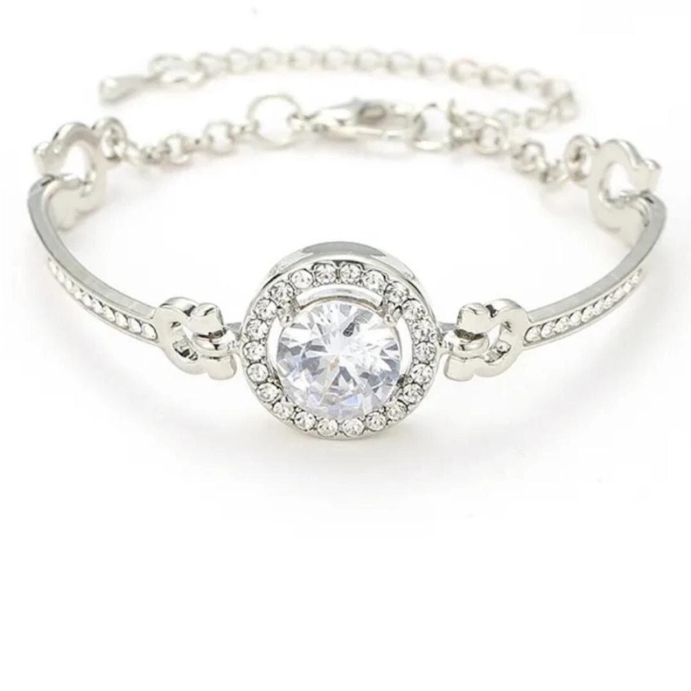 Heart of the Halo SiverTone Bracelet Women’s adjustable